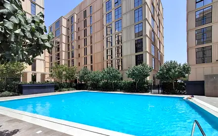 Direct from Owner | 1BR with Garden, Direct Pool Access & View – Fitted Kitchen, Ready to Move In