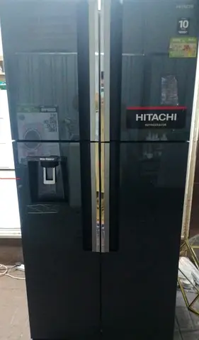 Hitachi side-by-side refrigerator with water dispenser - good condition