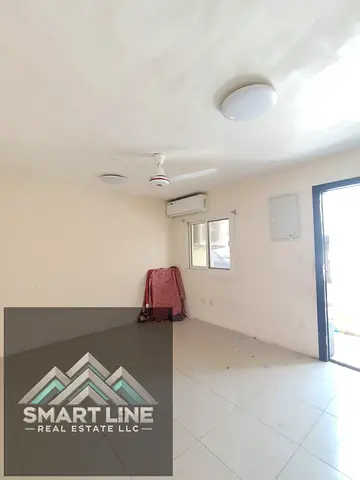 LIMITED OFFERS * NO DEPOSIT * OUTSIDE FREE PARKING AVAILABLE*2BHK WITH MASTER BEDROOM* WITH SIPLAT AC RENT ONLY 30K