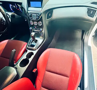 2014 Hyundai GENESIS — фото 10