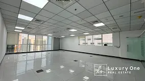 GENUINE | OPEN LAYOUT | NEAR METRO