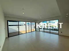 5BR Corner Villa | Private Garden | Brand New