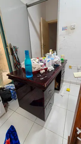 Wooden table with drawers - used