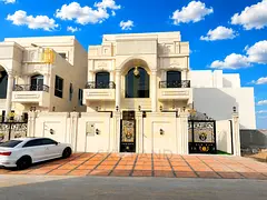 Classic villa - 3 floors - all fees included - close to amenities - direct from owner - freehold