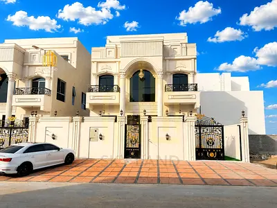 Classic villa - 3 floors - all fees included - close to amenities - direct from owner - freehold