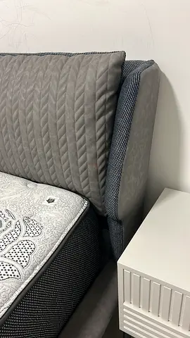 King size Bed