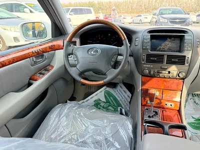 صورة مصغرة 13 لـ 2004 Lexus LS-SERIES