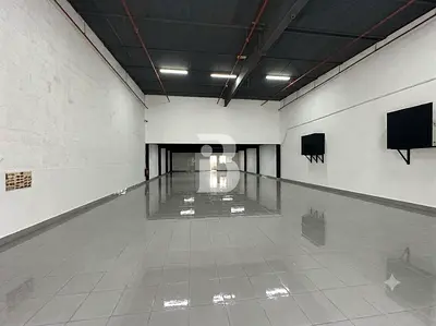 PRIME ROAD FACING WAREHOUSE AL QUOZ 3 | NO AGENTS
