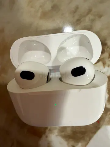 Apple Airpods 3 in Excellent Condition