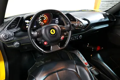 صورة 9 لـ 2016 Ferrari 488 GTB