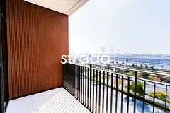 Great Location l Large Balcony l Bright