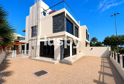 Brand New | Golf Course Backing | Corner Unit