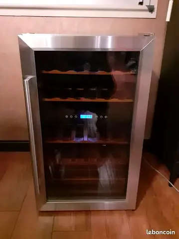Hoover wine fridge beverage 36 bottels 2x temperature