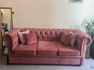 3-Seater Pink Velvet Chesterfield Sofa - Good Condition