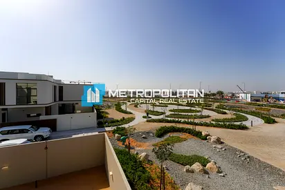 Single Row 2BR| Ready To Move| Landscape Provision