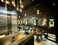 Ready Salon | Prime Retail Location