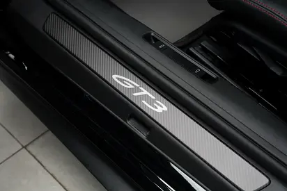صورة 14 لـ 2025 Porsche 911