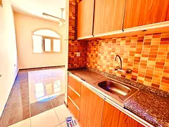 🏡 Spacious Studio | Prime School Area | Family-Friendly Building