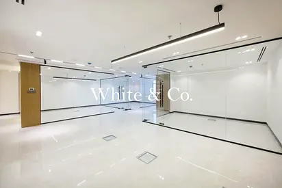 Luxury | Near Metro | Furniture Available