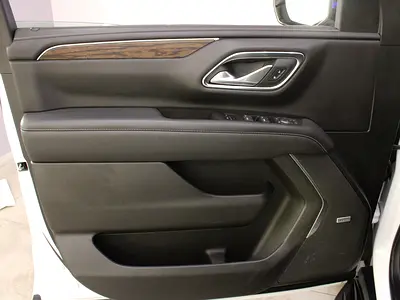 2022 Chevrolet SUBURBAN 照片 14