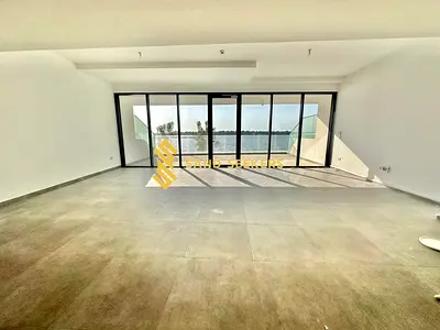 Stunning 4BR Townhouse | High-End Community