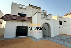 Double Row | Middle Unit | Family-Friendly