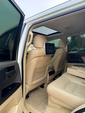 2017 Toyota LAND CRUISER 照片 9