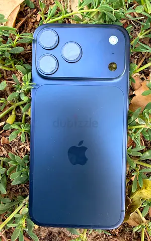 iPhone 17 Pro Max used (blue) with triple camera - good working condition