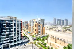 Ready to move in High floor Well maintained