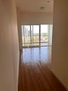 Spacious Unit | Prime Location | Chiller Free