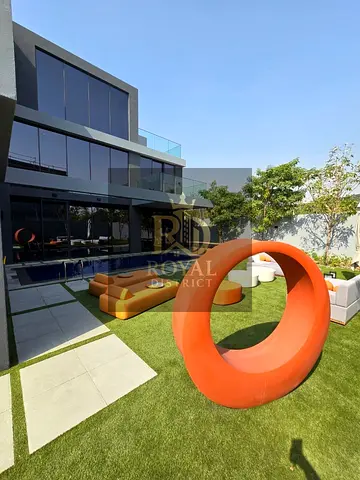 Below Original Price ! | Distress Sale | 5BR Signature Villa with Pool & Lift, Masaar | Sigle Row &