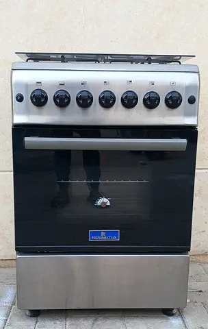 60×60 gas cooker with perfect working 4 burners