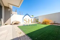 Single Row | 4 Cheques | Landscaped | Vacant