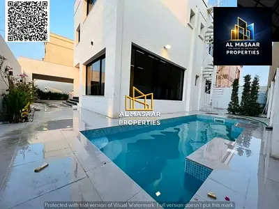 فيلا بالروضه تشطيب مودرن بمسبح امام المسجد مباشره شامل كهرباء ومياه تملك حر