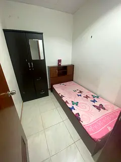 Semi Furnished Maid Room for single person-No Smoking-India/Srilanka/ Myanmar/Nepal Rigga metro 1min