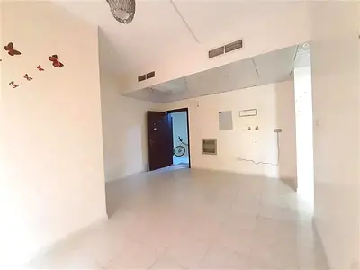 Elegant 1BR Balcony Near Bus Station Old Muwailah...