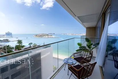 FULL PAM VIEW | UPGRADED | BEACHFRON LIVING