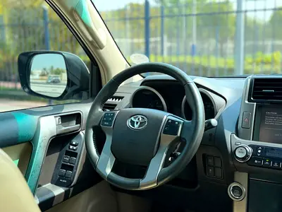 2013 Toyota PRADO — миниатюра 13