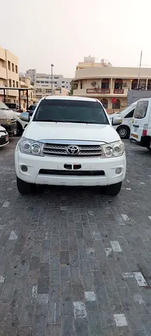 Toyota Fortuner SR5 2011 | GCC Specs | 4x4 | 7 Seater | 4 cylinder | in Excellent Condition