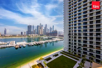 FULL MARINA SKYLINE VIEWS | TOP FLOORS | LUXURY