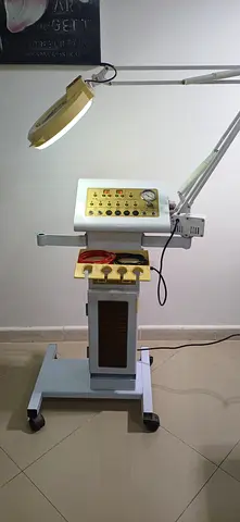معدات صالون تجميل نسائي