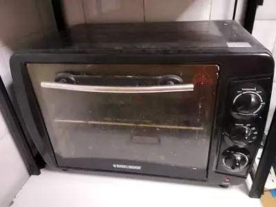 Black&Decker Large Electric Oven and Geepas Oven - both 150 only