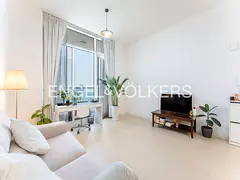 Exclusive | Skyline View | Vacant Sept