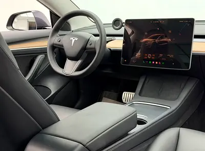 2023 Tesla MODEL 3 — миниатюра 12