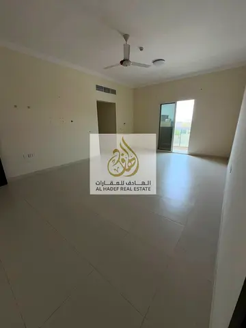 🌟 شقة مميزة للعائلات فقط في موقع حيوي بمنطقة الروضة 1، خلف شرطة الحميدية، بتوزيع عملي ومساحة مريحة، وقريبة من جميع الخدمات.