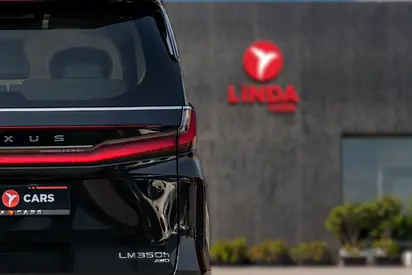 صورة 5 لـ 2024 Lexus LM-SERIES