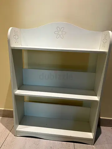 White wooden bookshelf