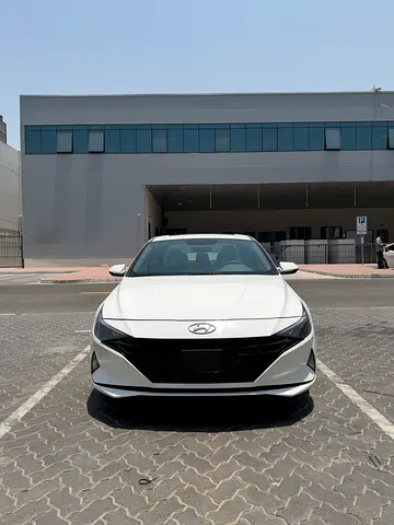 Hyundai Elantra Premium 2023 GCC Specs - Mint Condition