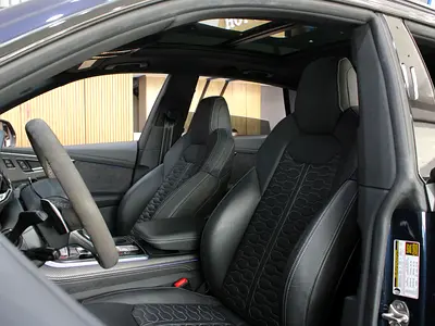 صورة مصغرة 9 لـ 2024 AUDI RS Q8