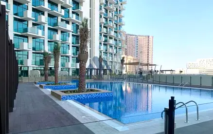 Studio with Balcony | Gym and Pool | 4 Cheques